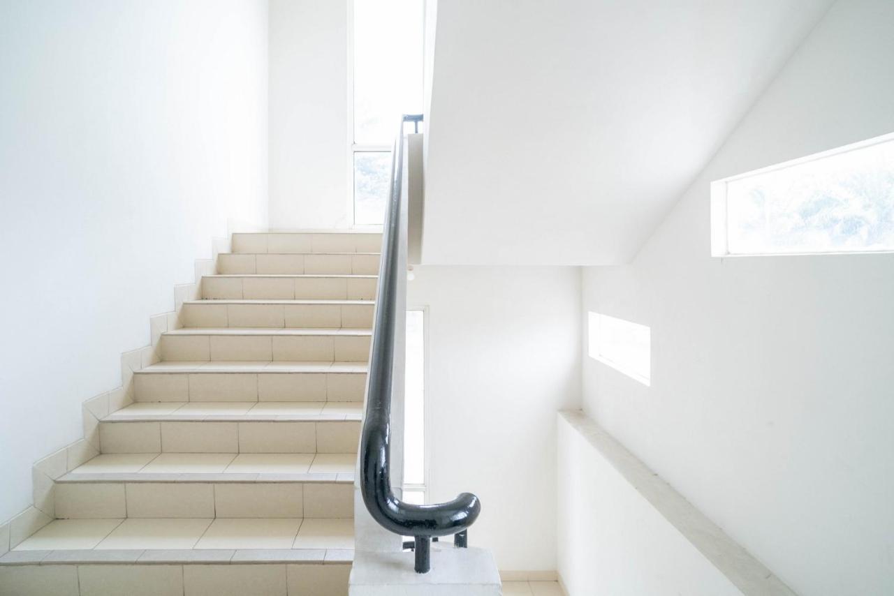 Mroom Residence Near Umn Gading Serpong Redpartner Cicayur Ngoại thất bức ảnh